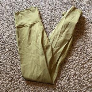 Lululemon light green wunder under 28”